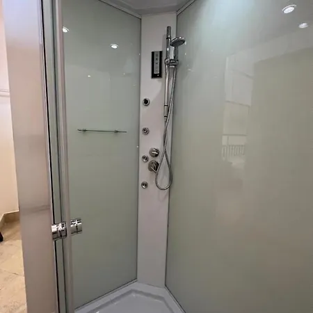 Wild Bed & Bistro 住宿加早餐酒店